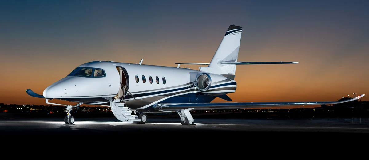 Latitude midsize private jet aircraft for charter